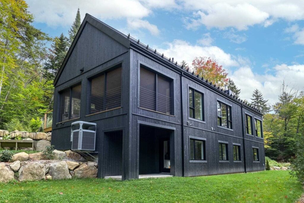 Réinvention audacieuse de l’agencement résidentiel : découvrez les secrets d’une maison québécoise innovante